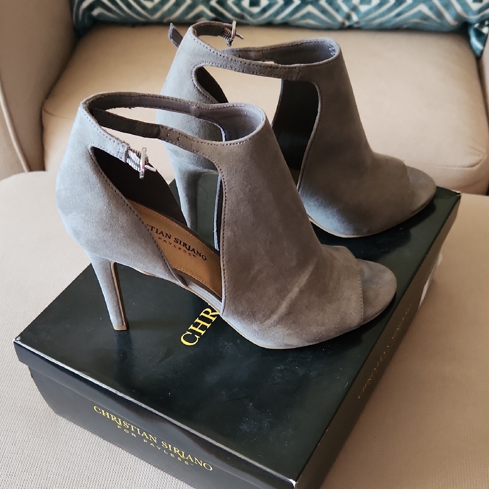 Christian Siriano Suede Gray Heels